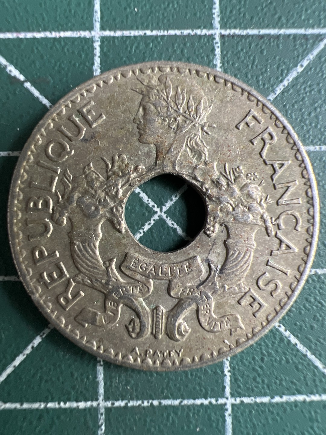 泡泡堂微拍第一 一〇幕硬币捡漏可累计专场👿👿，累计满二十元包邮，接受代拍业务 法属印度支那五分