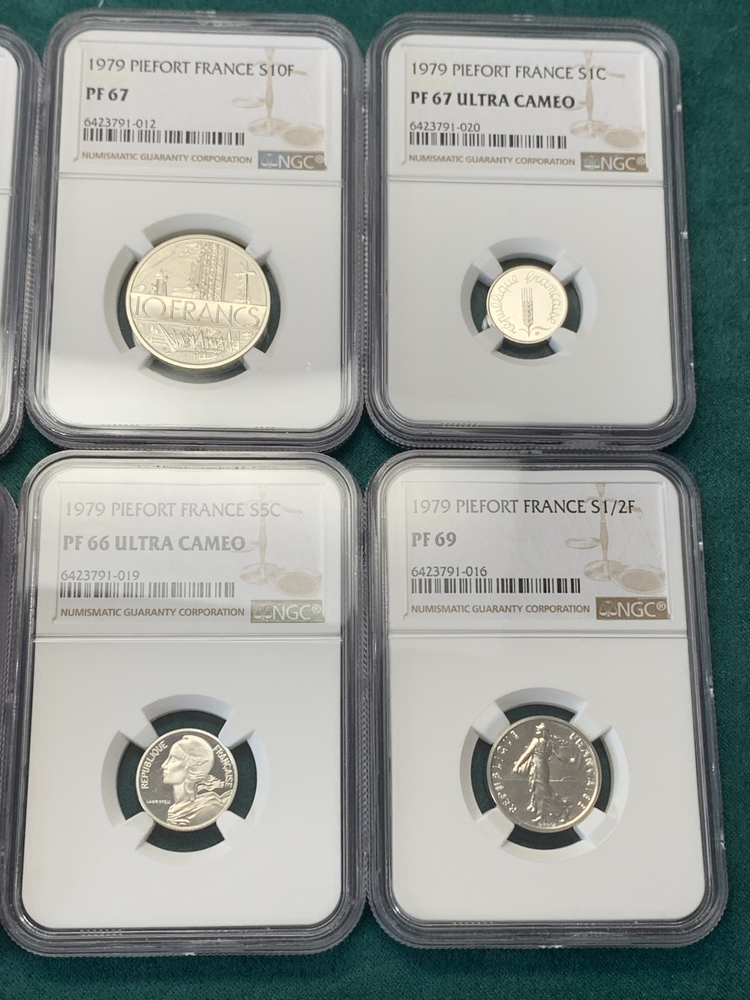 《竞宝斋》第148场-周日，周一 2场 (全场包邮) 法国1979年 加厚piefort 大力神系列十枚套 全部原厂封装去送评的