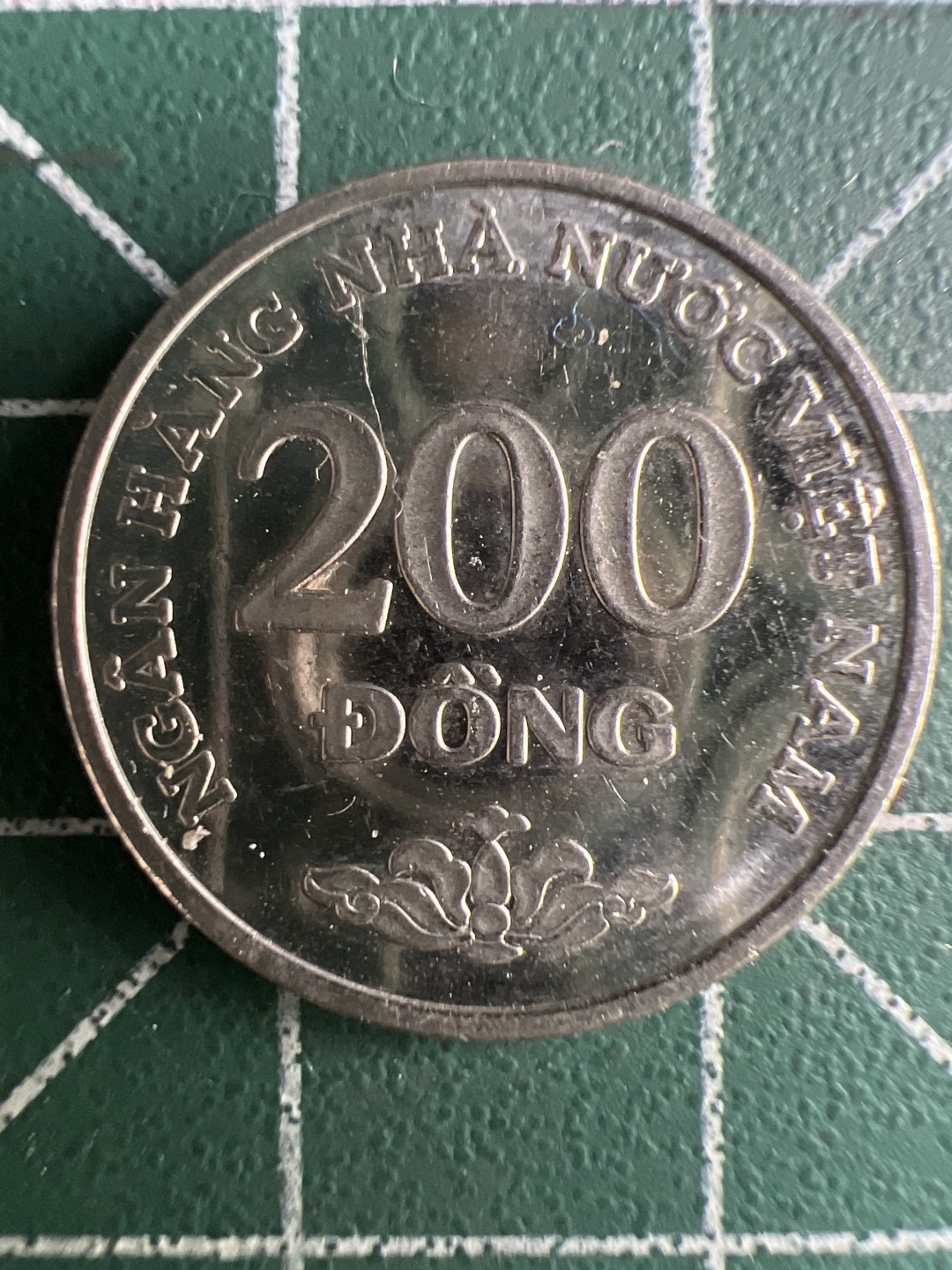 泡泡堂微拍第一 一 一幕硬币捡漏可累计专场👿👿，累计满二十元包邮，接受代拍业务 越南200盾