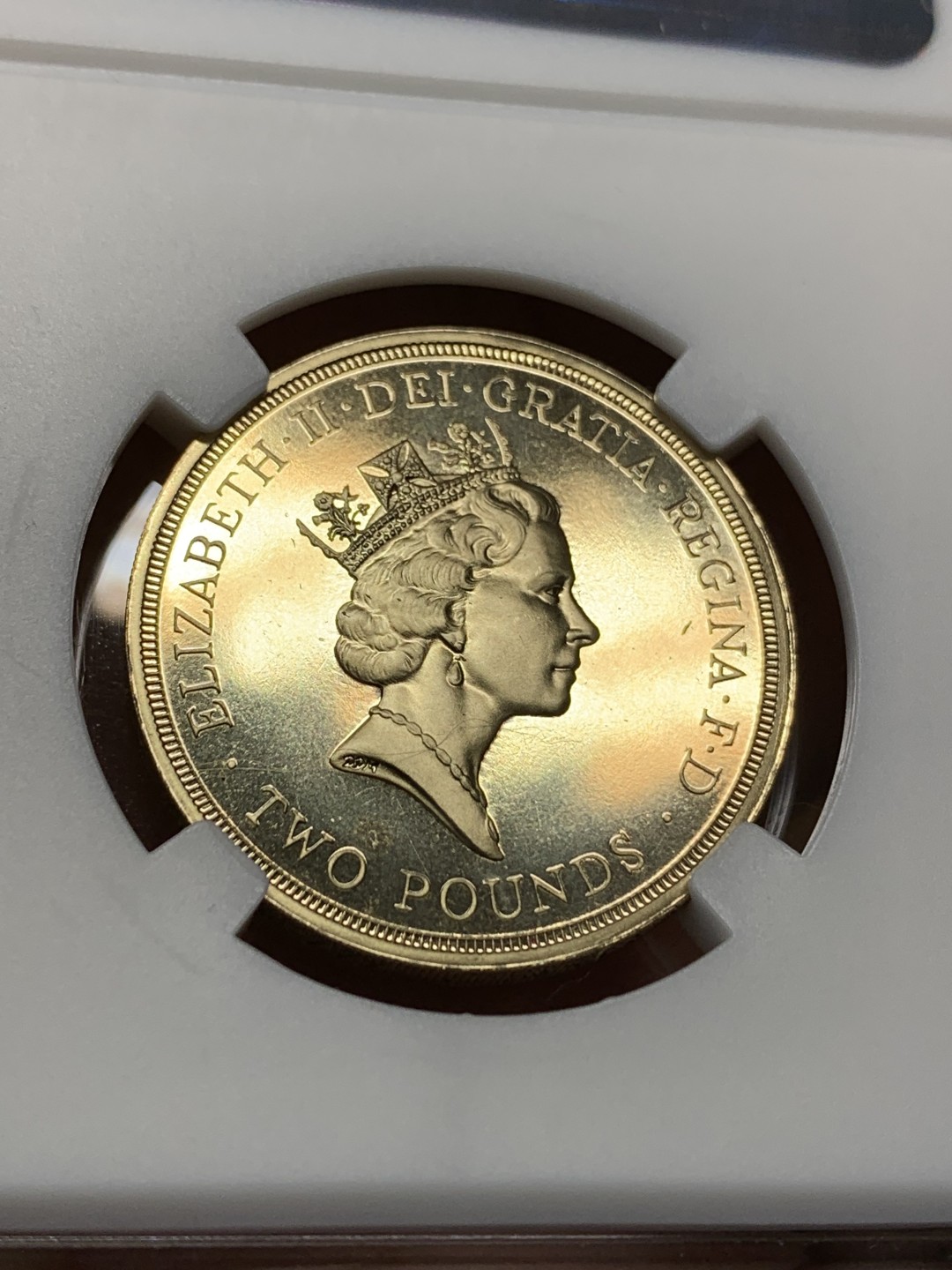 《竞宝斋》第148场-周日，周一 2场 (全场包邮) 英国伊丽莎白硬币，1镑和2镑，BU品质。