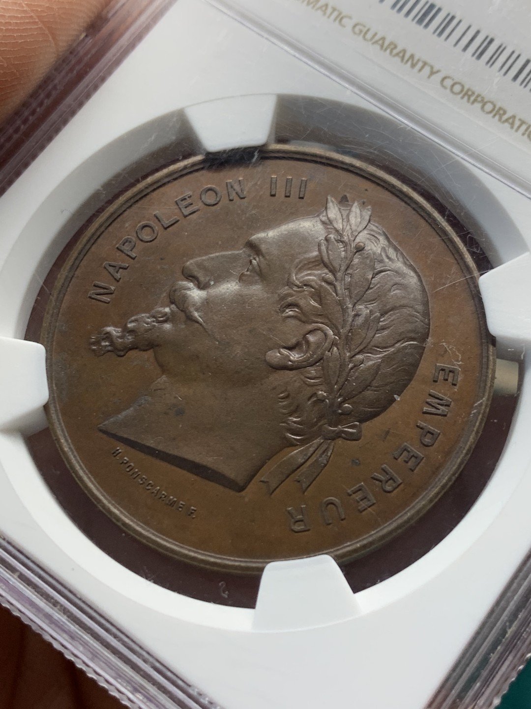 《竞宝斋》第148场-周日，周一 2场 (全场包邮) NGC-MS63 法国 1867 拿破仑三世纪念铜章 大师 Hubert Ponscarme 杰作 37mm