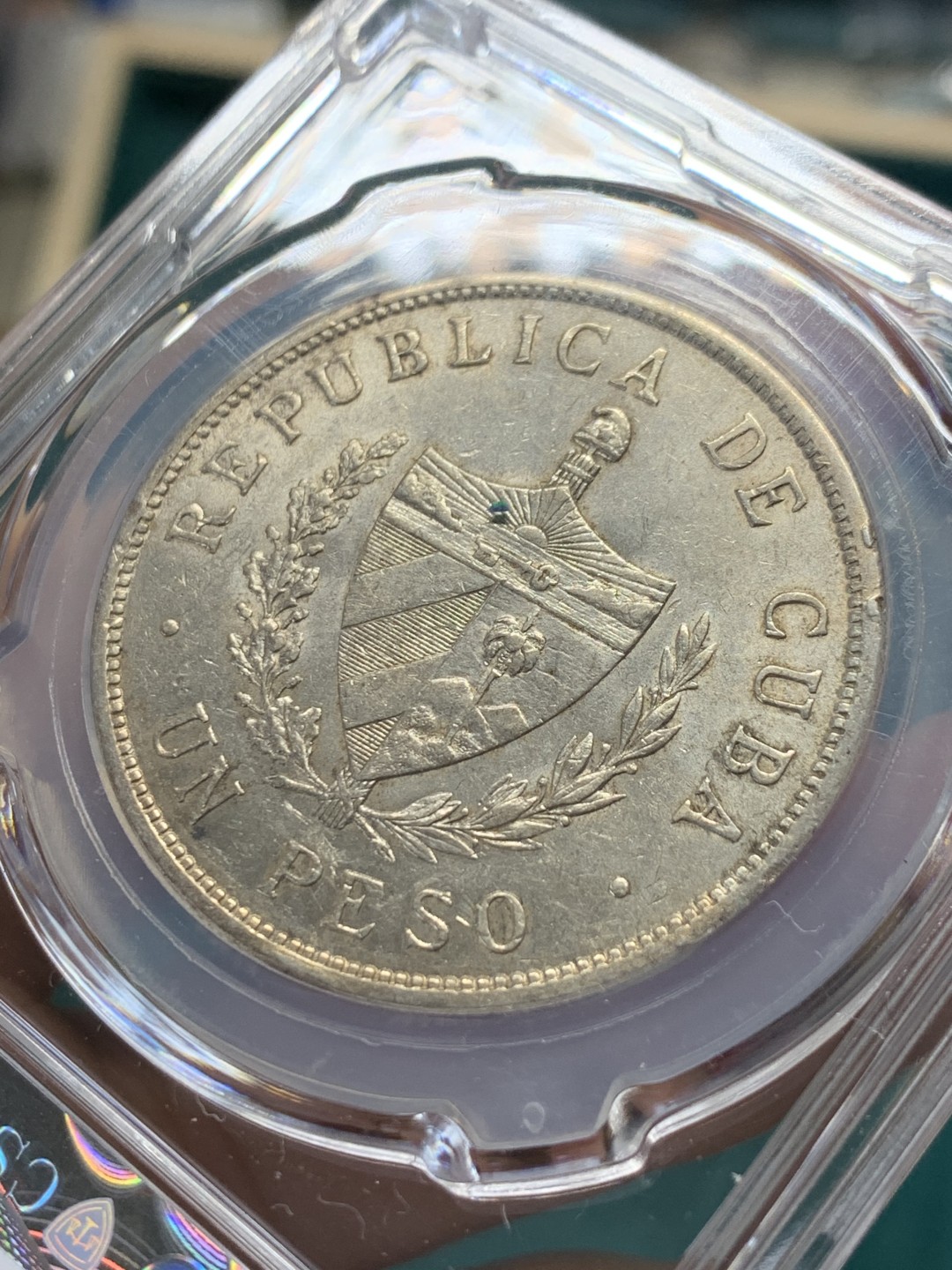 《竞宝斋》第148场-周日，周一 2场 (全场包邮) 古巴 1932年 1比索 五星大银币。热门品种！