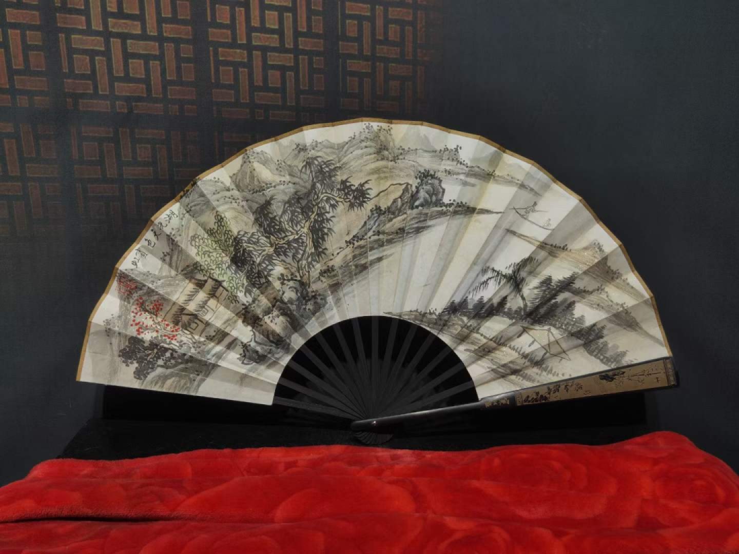 黄宾虹山水扇子8个，双面工，画工精湛，实物拍摄