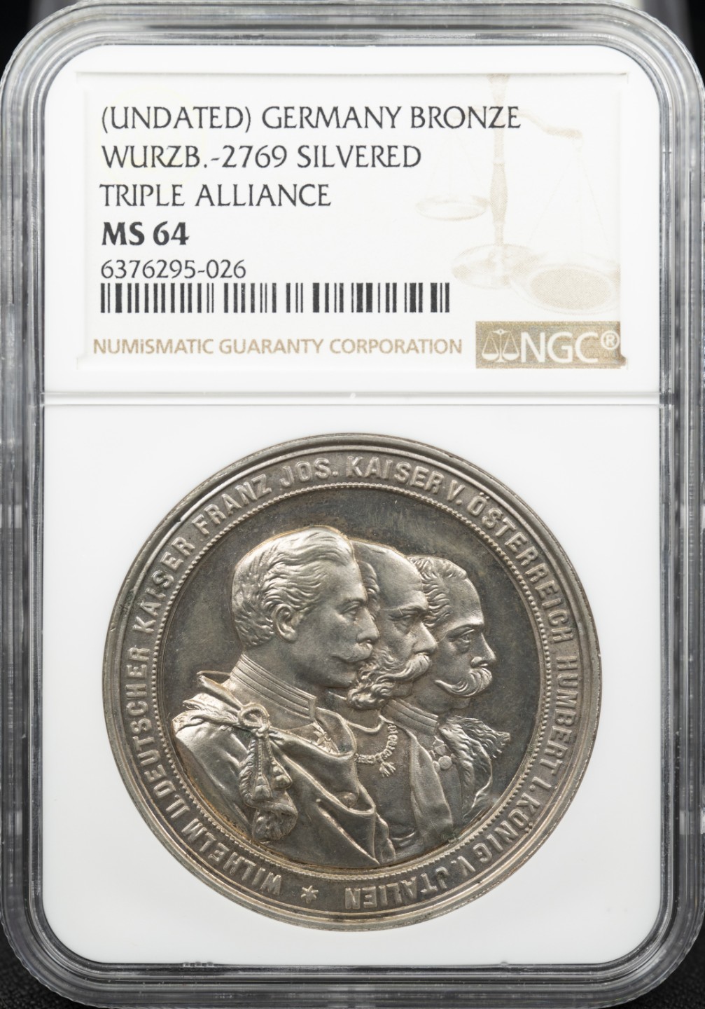 万国钱币拍卖第005期 1888年德意志、奥匈帝国和意大利联盟的三方恢复联盟国纪念镀银大铜章，高浮雕及其精美，稀少的三皇头