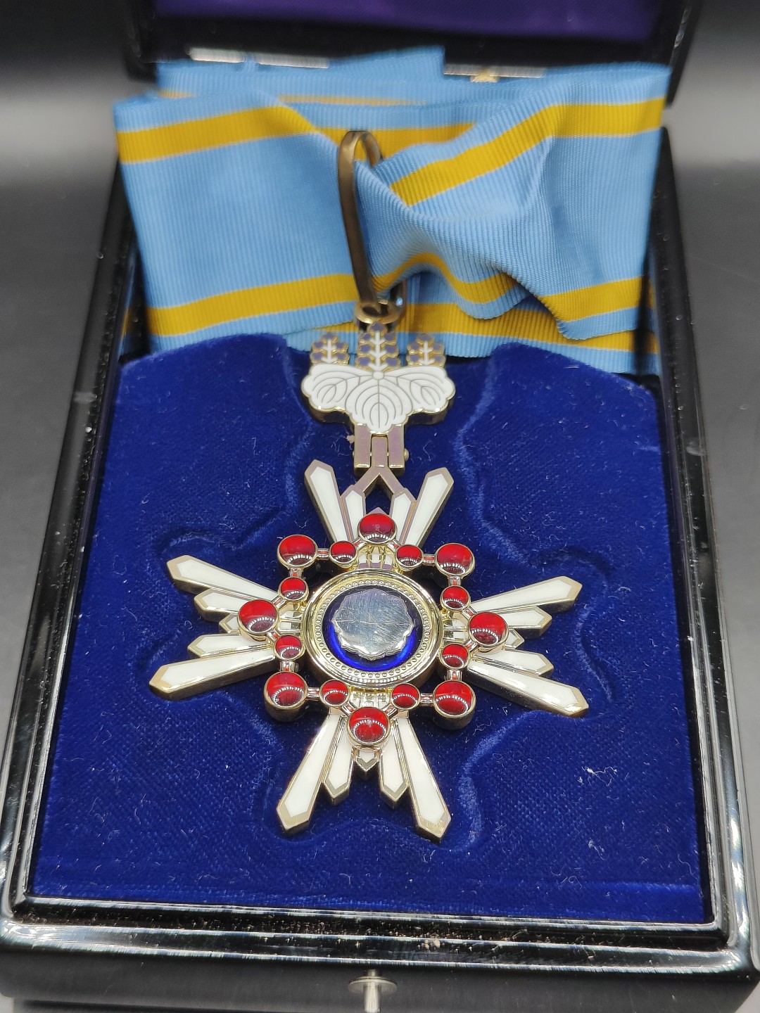 全场0元起拍 第43期 咸鱼国勋章拍卖专场 4月2日（周日）下午6：00开始 日本荣典改革后 瑞宝中授章 纯银珐琅