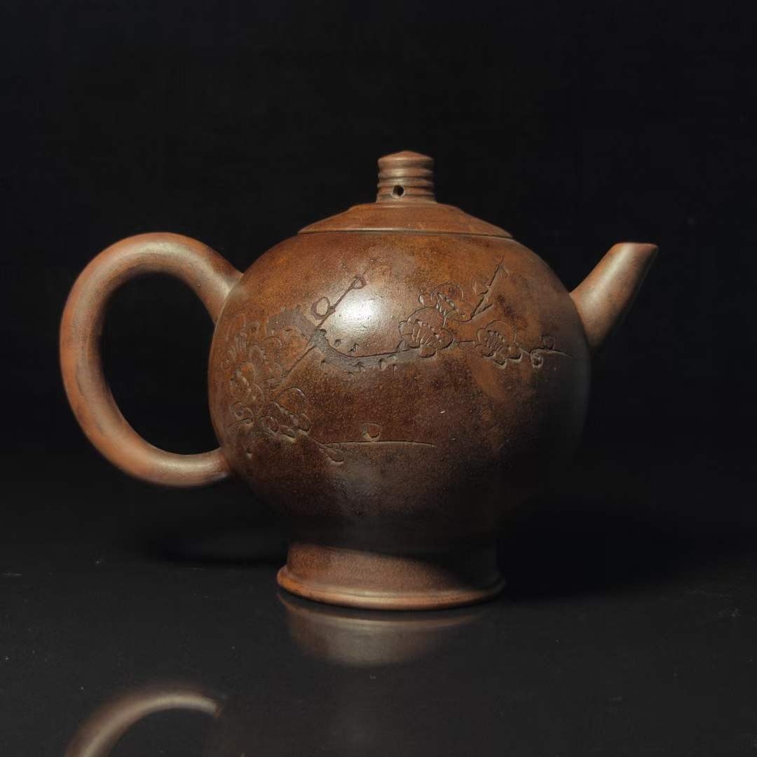 黄玉麟紫砂壶一把，单孔