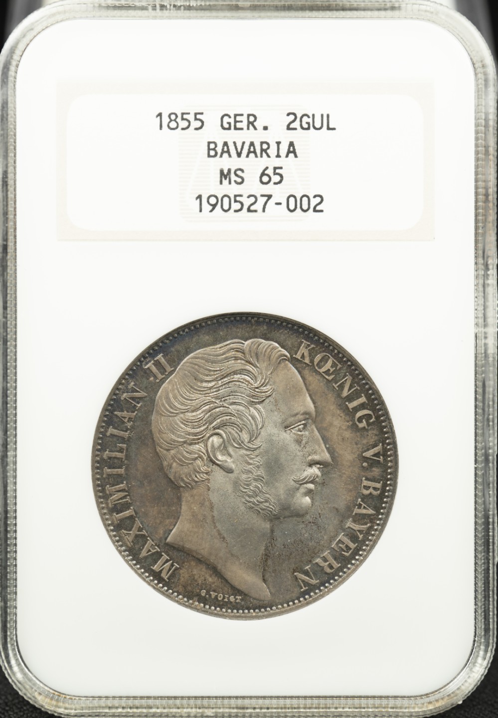 万国钱币拍卖第005期 1855德国巴伐利亚圣母抱婴2盾银币，为了纪念位于慕尼黑的圣母抱婴柱修复完成而发行，真正的原味五彩，所见最美一枚，外拍热门品种，63分ha成交价930美金。