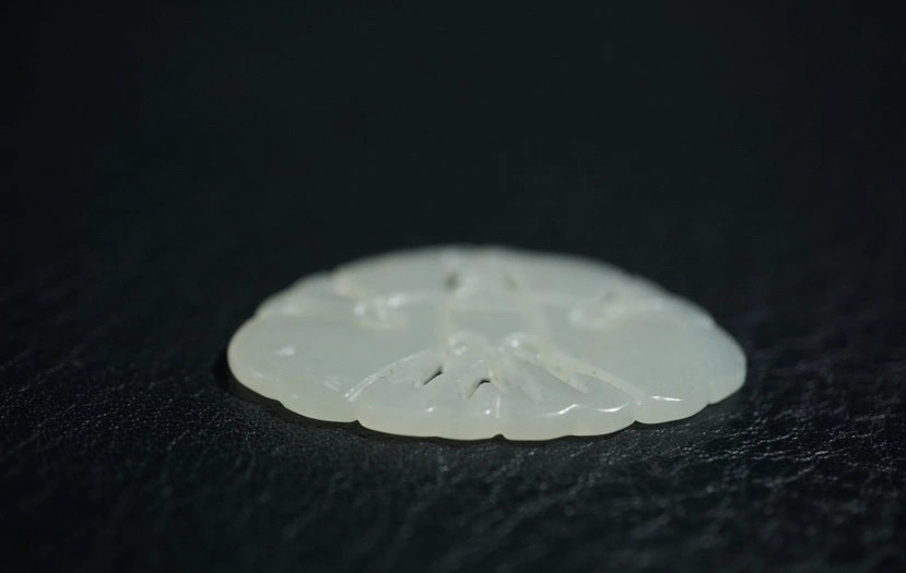 ｜冷门出品｜精选专拍·第壹拾玖场· 明清工老和田玉镂空蝴蝶挂件