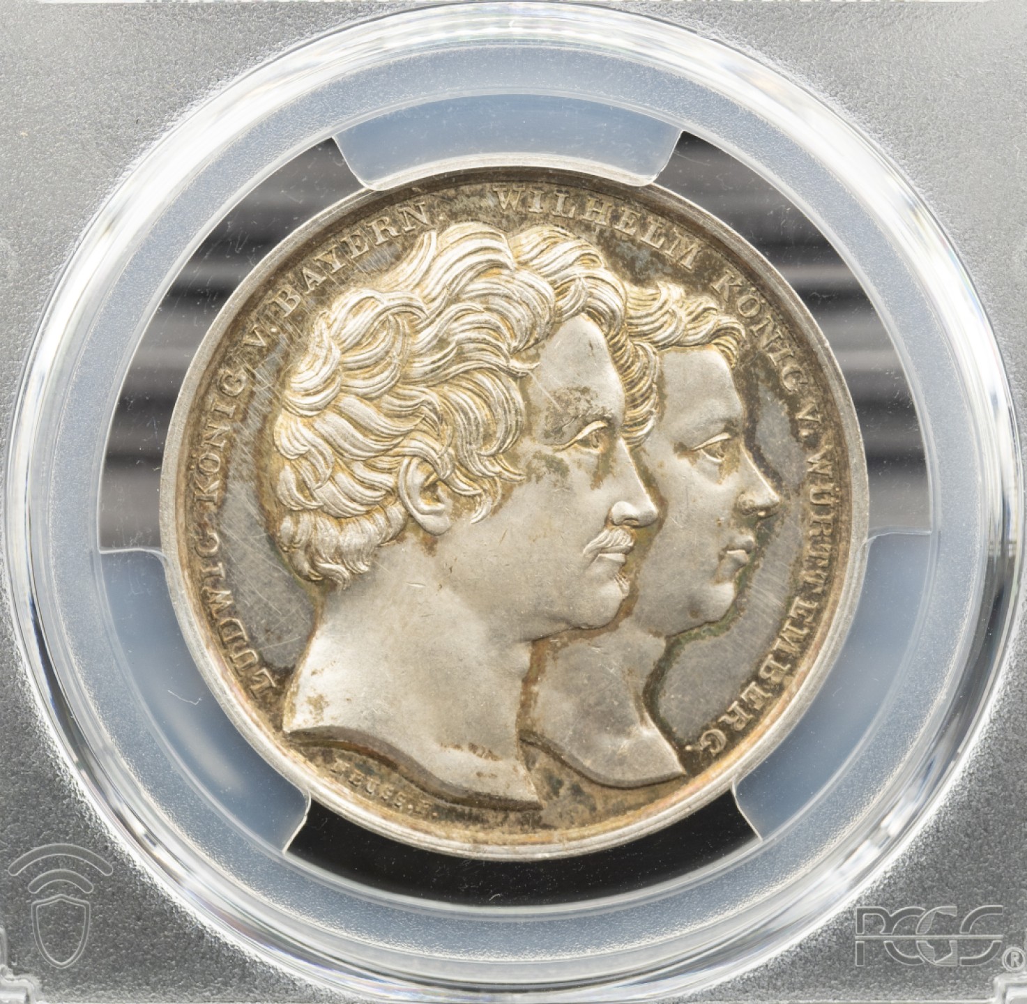 万国钱币拍卖第005期 1832年德国符腾堡—乌尔姆—路德维希·威廉姆大桥开通五彩景观纪念银章，银质非常稀少，唯一冠军分