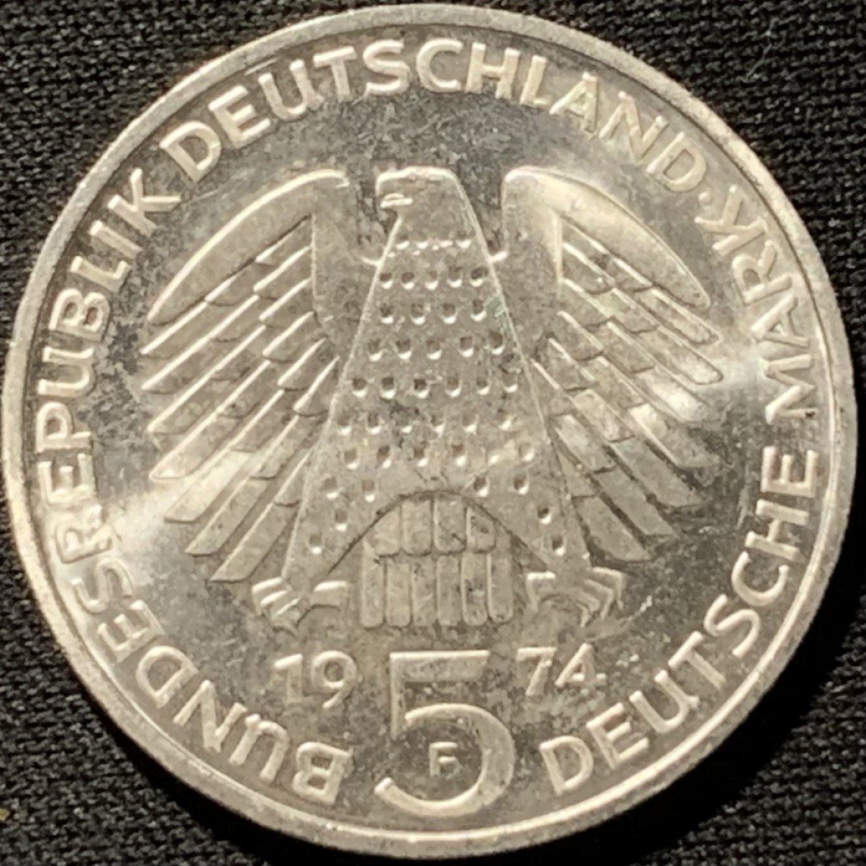紫瑗钱币——第262期拍卖 联邦德国 1974年 F版 宪法25周年 5马克 11.2克 0.625银 UNC