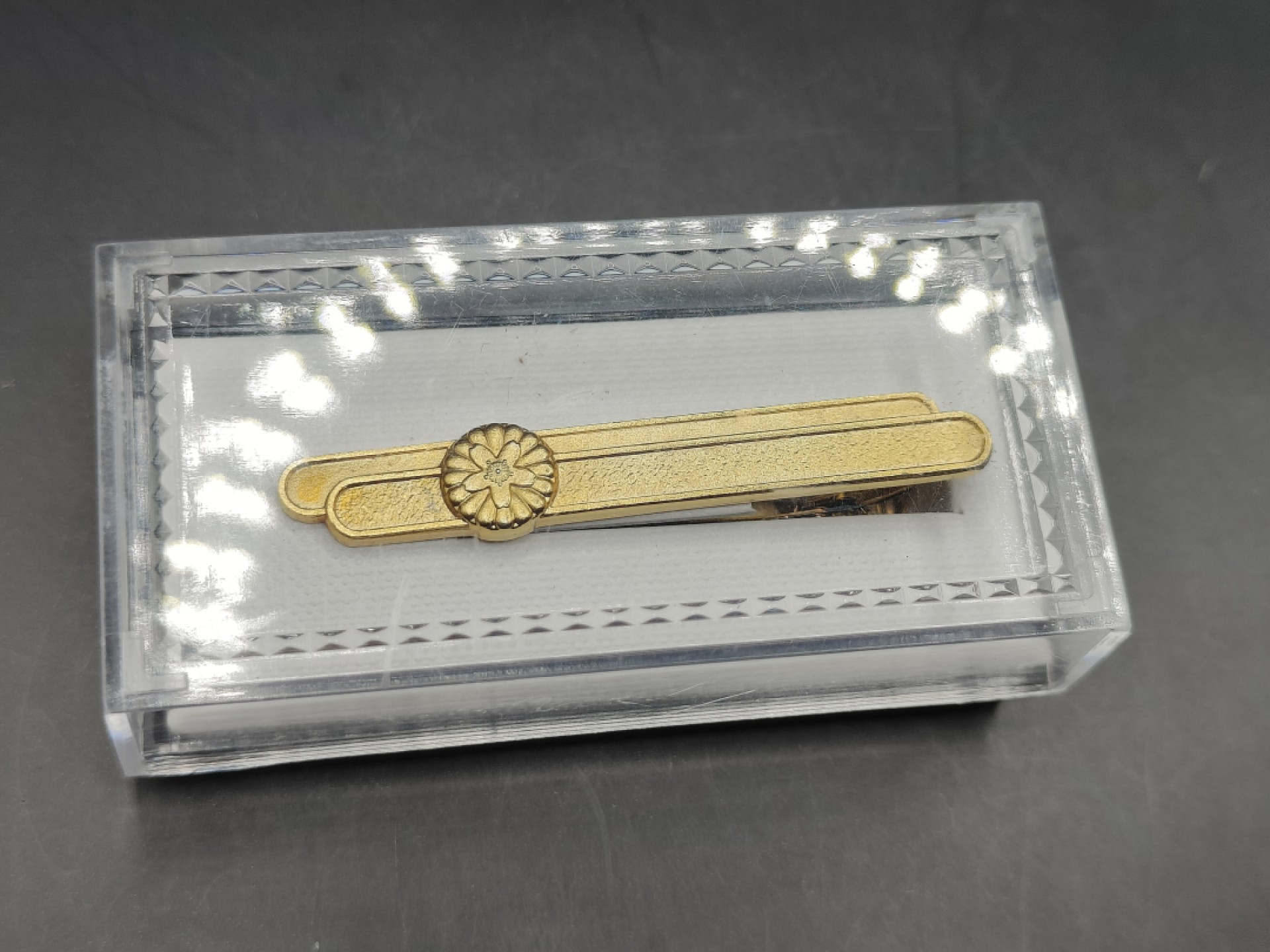 全场0元起拍 第43期 咸鱼国勋章拍卖专场 4月2日（周日）下午6：00开始 日本领带夹