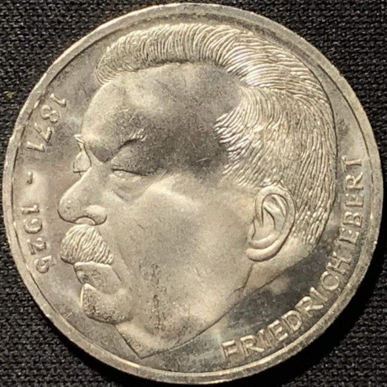 紫瑗钱币——第262期拍卖 联邦德国 1975年 J厂 艾伯特逝50世周年 5马克 11.2克 0.625银 UNC