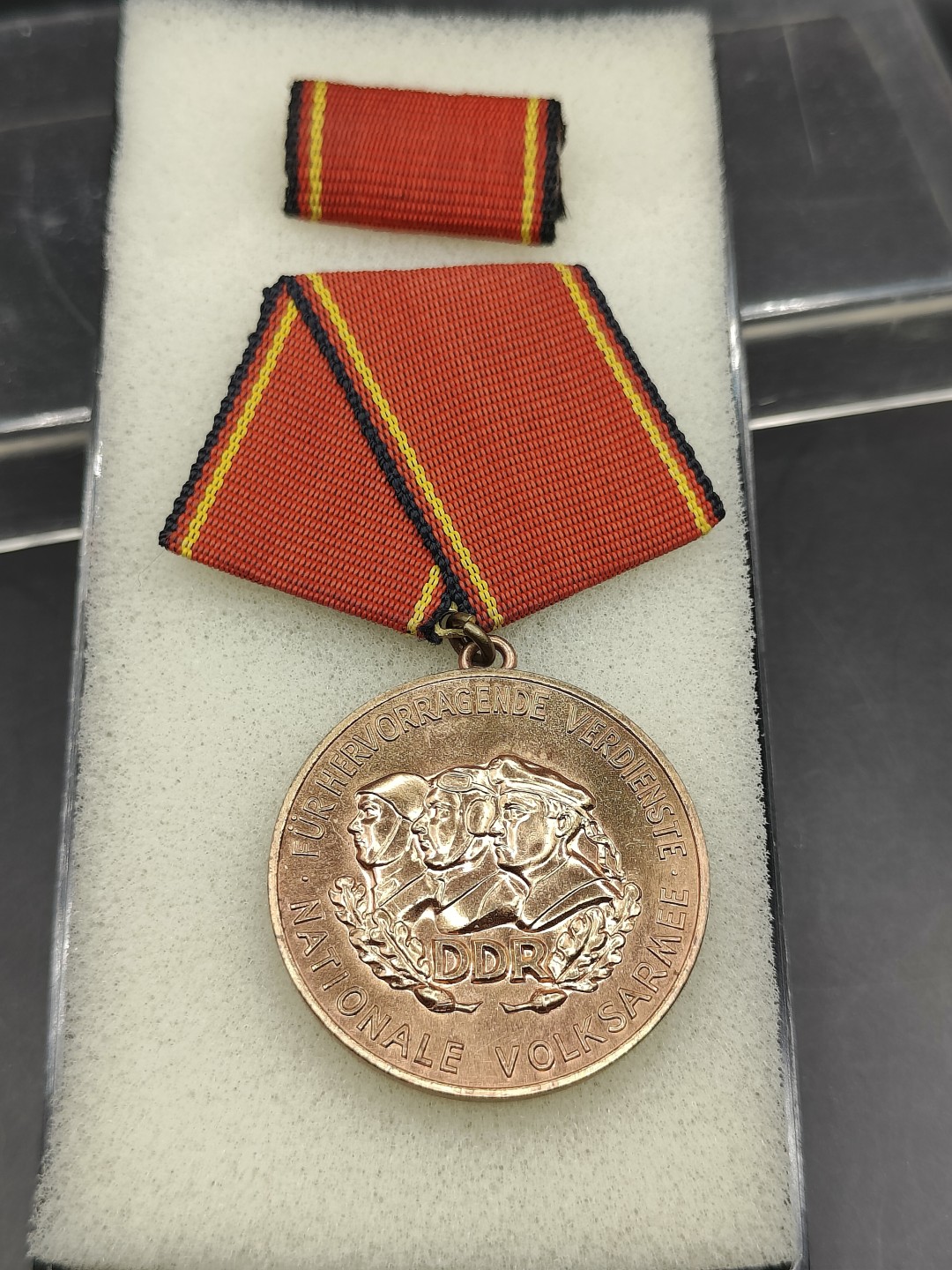 全场0元起拍 第43期 咸鱼国勋章拍卖专场 4月2日（周日）下午6：00开始