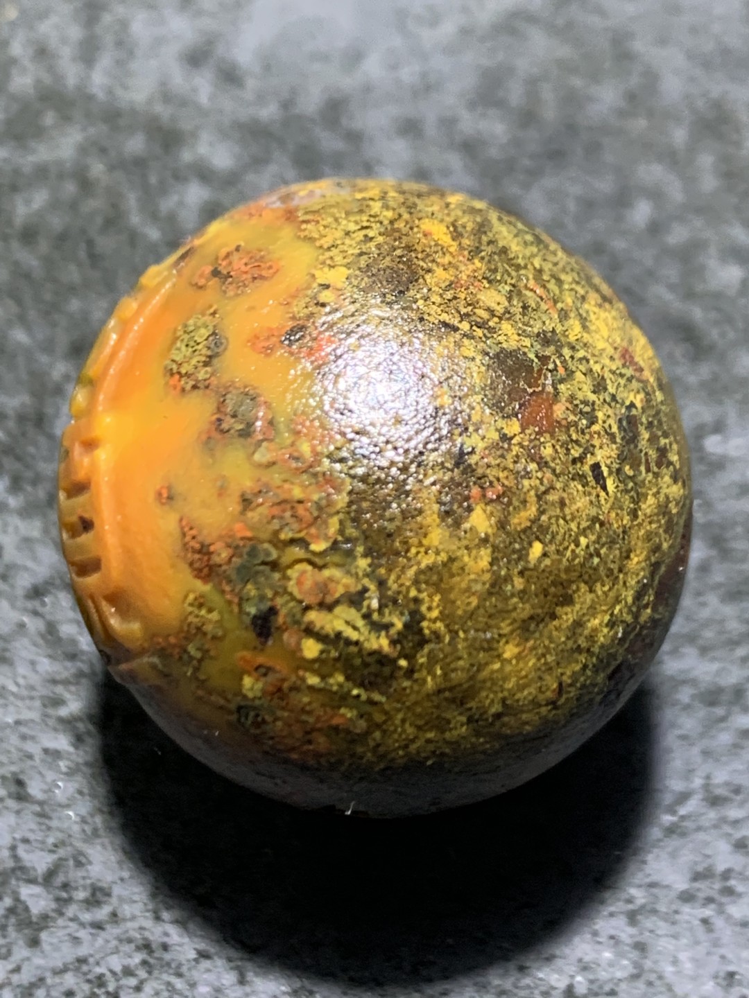 精美亚光草花纹战国红玛瑙手工雕刻一帆风顺大单珠一颗！