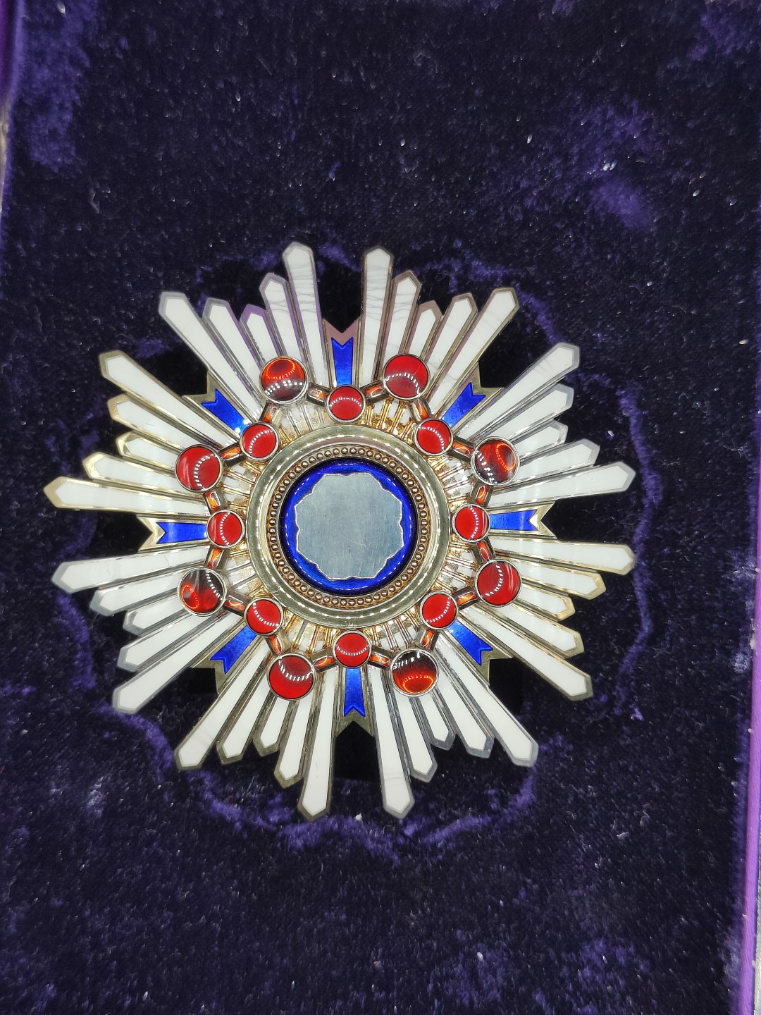 全场0元起拍 第43期 咸鱼国勋章拍卖专场 4月2日（周日）下午6：00开始 日本二等瑞宝章 星芒 纯银珐琅 品相如图