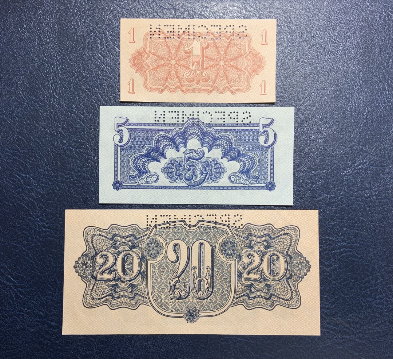 收藏联盟Quantum Auction 第246期拍卖 捷克斯洛伐克1944年苏联代印1-1000克朗样票一套 品相UNC 纸币边角有轻微瑕疵，细节如图