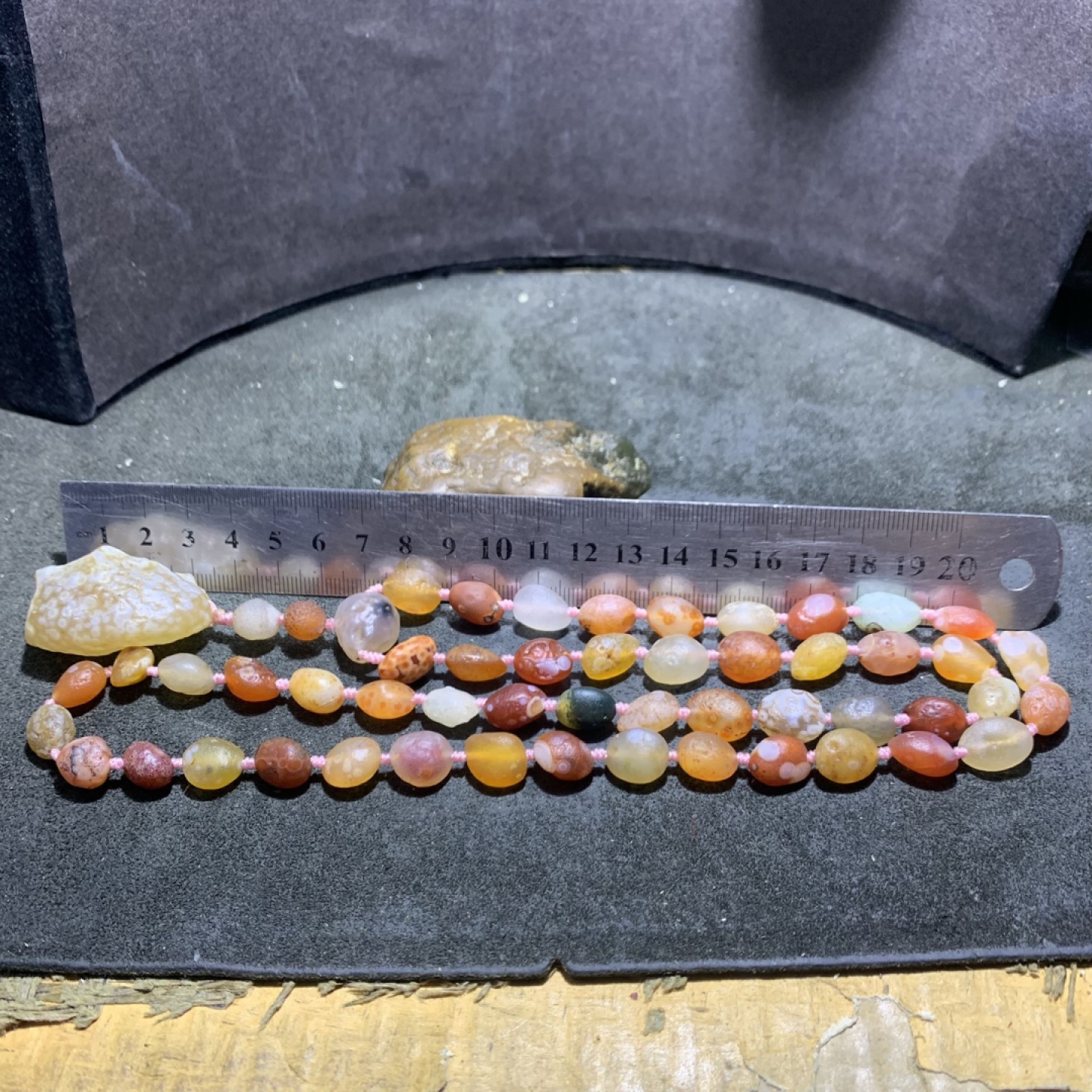 精美阿拉善高圆度彩眼玛瑙编织项链一条，