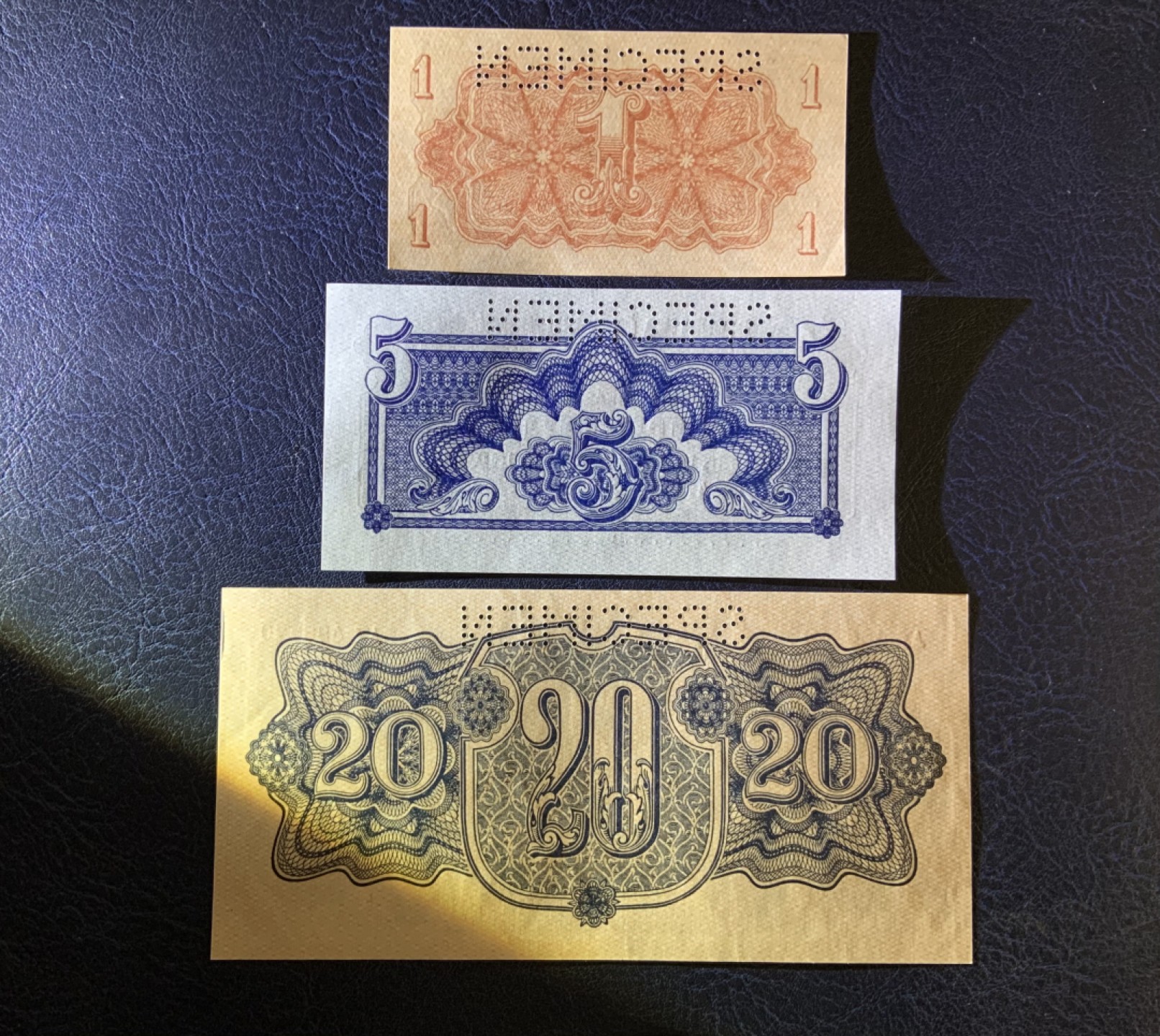 收藏联盟Quantum Auction 第246期拍卖 捷克斯洛伐克1944年苏联代印1-1000克朗样票一套 品相UNC 纸币边角有轻微瑕疵，细节如图