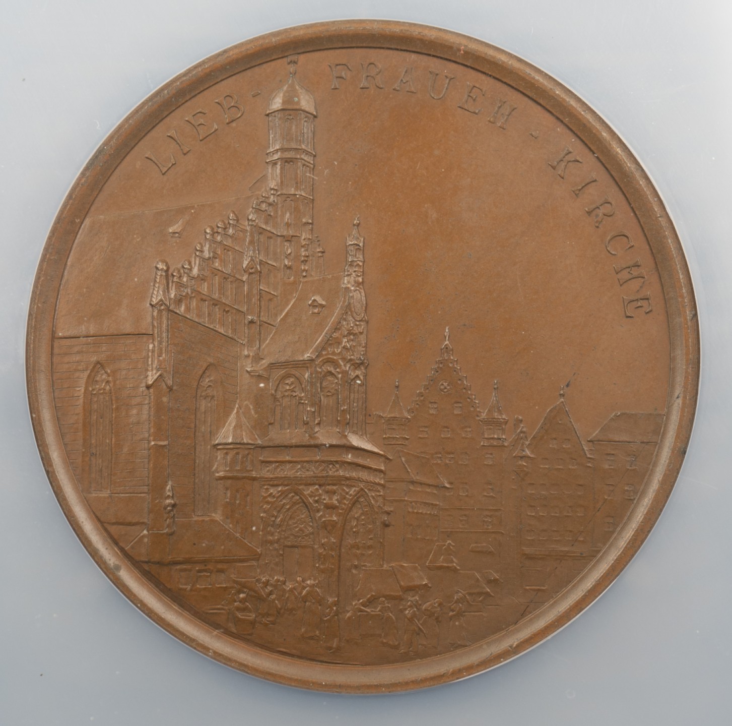 万国钱币拍卖第005期 19世纪德国纽伦堡北卡罗来纳大学教堂纪念大铜章，51MM，大盒装