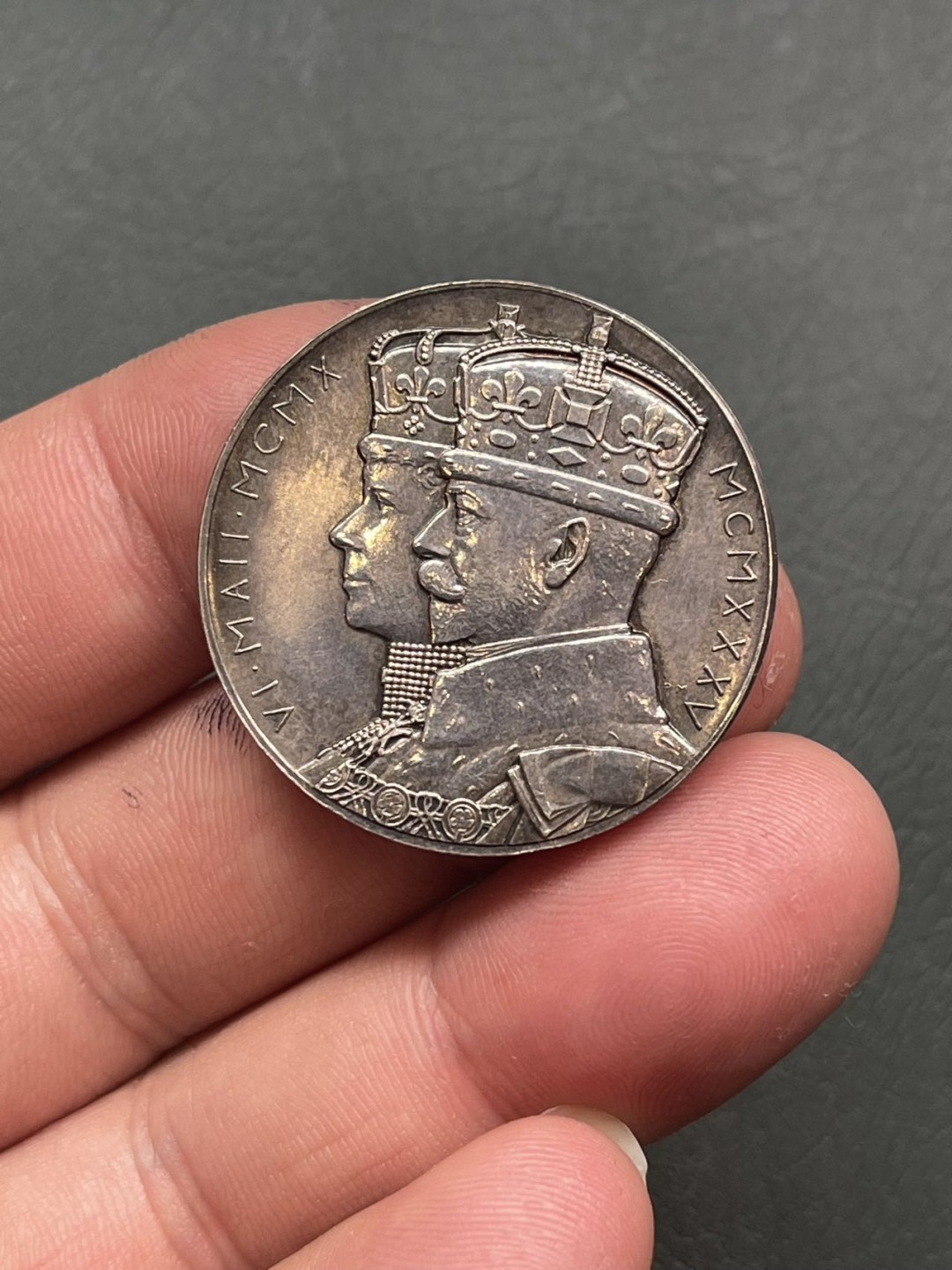 第八场，欧洲艺术章牌代币拍卖（实时专场，机器自动拍卖，请提前出好价格） 英国1935年乔治五世登基纪年银章