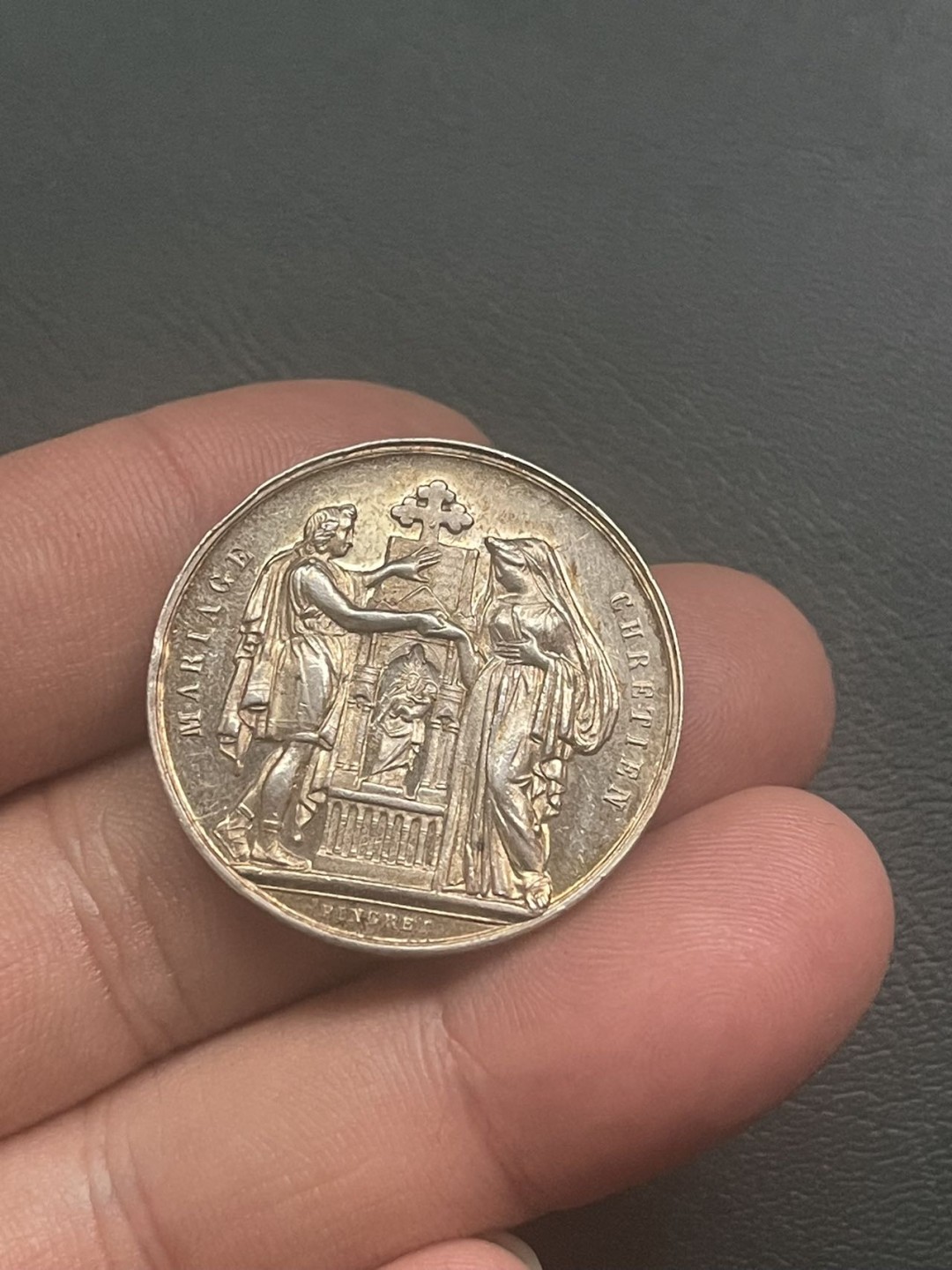 第八场，欧洲艺术章牌代币拍卖（实时专场，机器自动拍卖，请提前出好价格） 法国结婚纪念银章（边有磕）