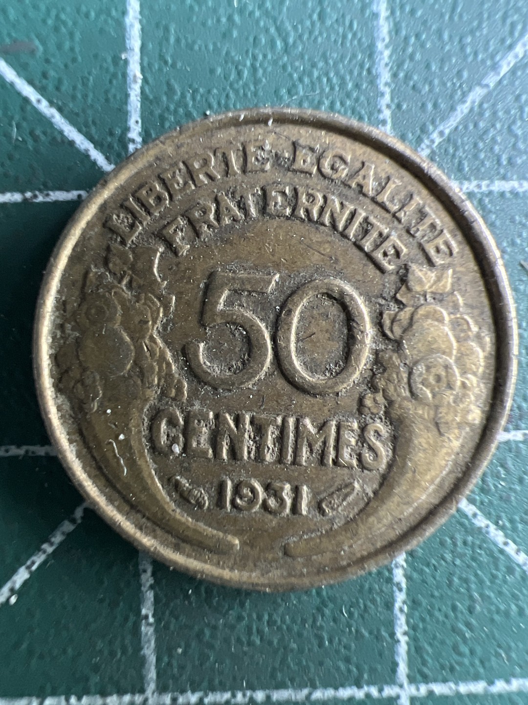 泡泡堂微拍第一 一 三幕硬币捡漏可累计专场👿👿，累计满二十元包邮，接受代拍业务 法国50分黄铜