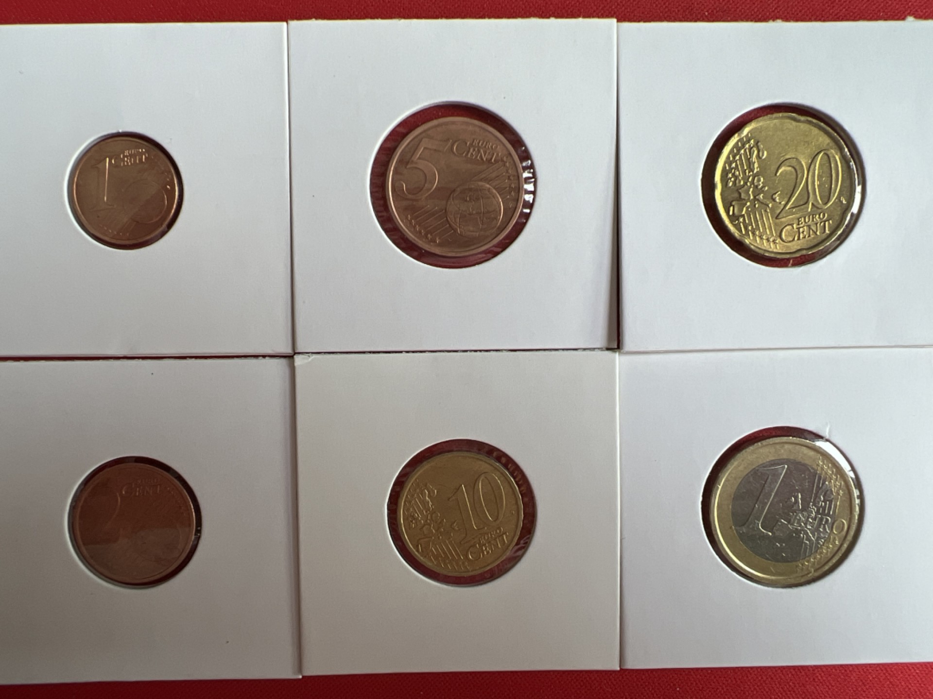 泡泡堂微拍第一 一 三幕硬币捡漏可累计专场👿👿，累计满二十元包邮，接受代拍业务 意大利2002年6枚