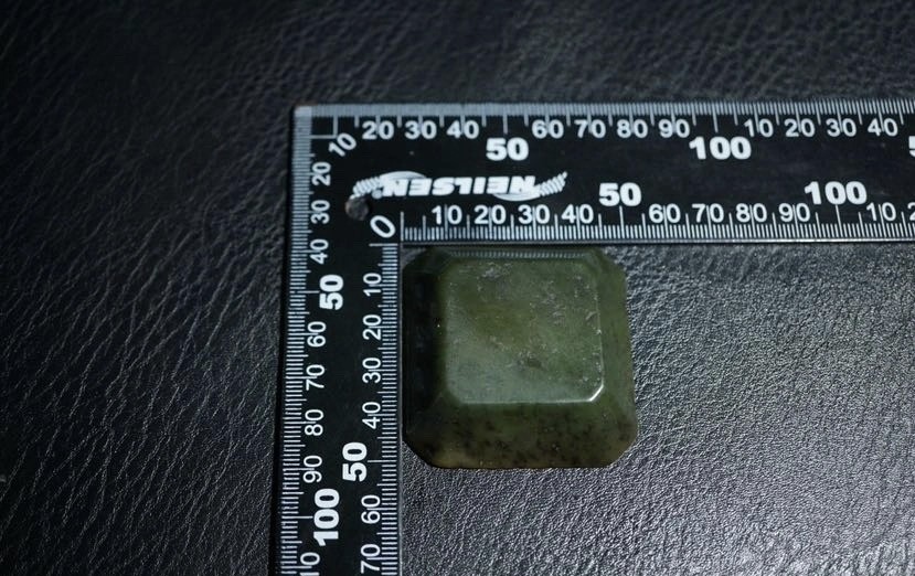｜冷门出品｜精选专拍·第贰拾场· 苏工老和田玉碧玉玉碟笔舔文房摆件