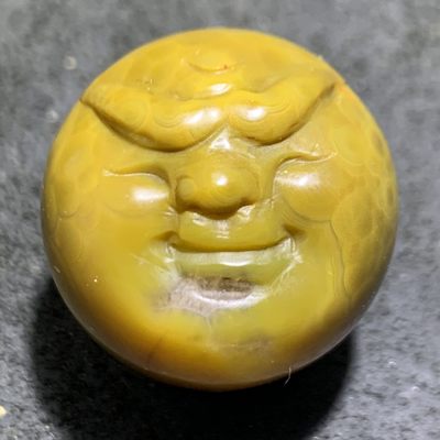 精美高润度战国红玛瑙雕刻人面珠一个！ - 精美高润度战国红玛瑙雕刻人面珠一个！