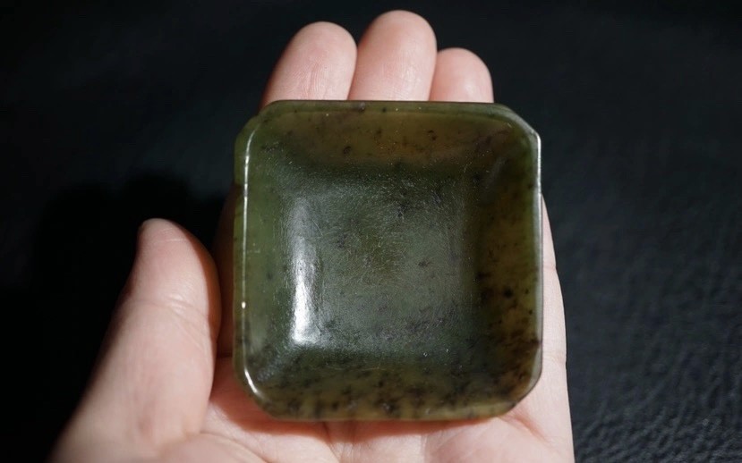 ｜冷门出品｜精选专拍·第贰拾场· 苏工老和田玉碧玉玉碟笔舔文房摆件