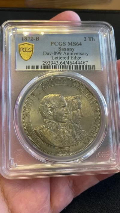 万国钱币拍卖第005期 1872年德国萨克森金婚2泰勒大银，最后的2泰勒，好品越来越难，五彩原味欧洲一手纸袋包浆，低评状态。