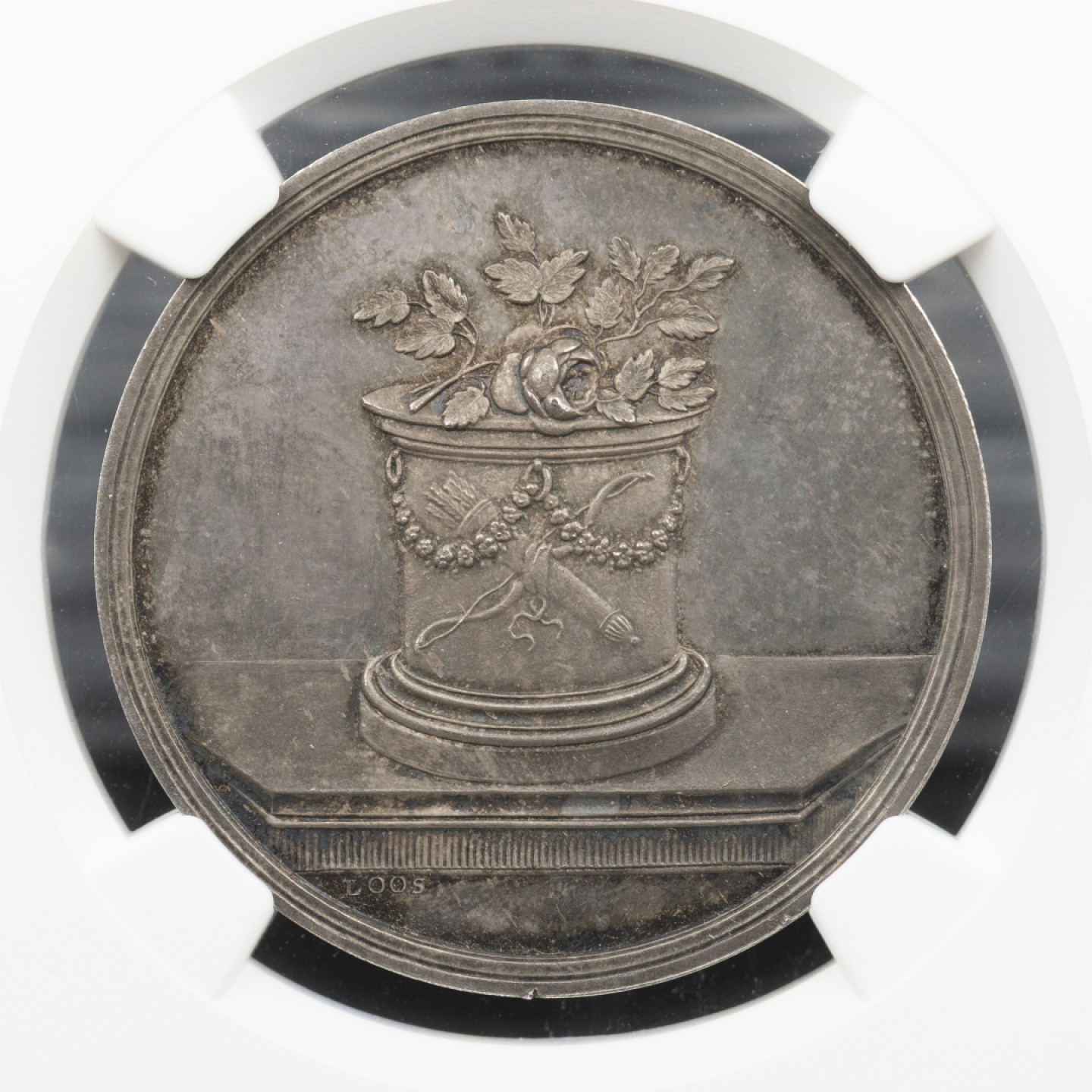 万国钱币拍卖第005期 德国1800年LOOS名家设计北卡罗来纳大学友谊学院奖赏与荣耀银章，37MM