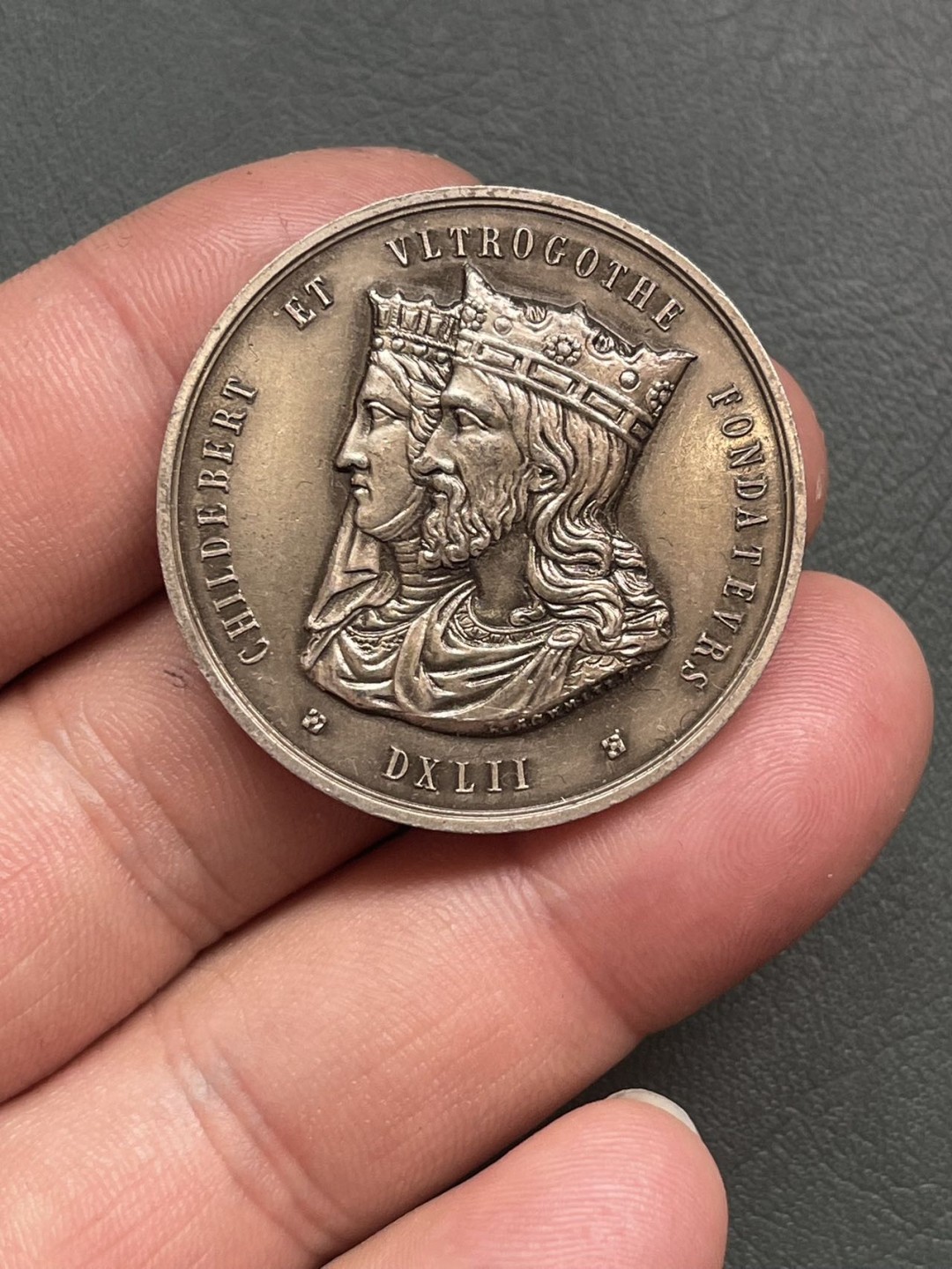 第八场，欧洲艺术章牌代币拍卖（实时专场，机器自动拍卖，请提前出好价格） 法国里昂民用医院纪念银章