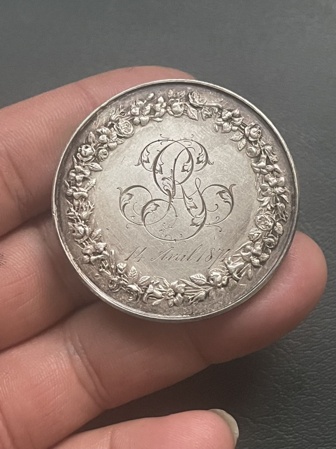 第八场，欧洲艺术章牌代币拍卖（实时专场，机器自动拍卖，请提前出好价格） 法国41mm少见大规格结婚纪念银章