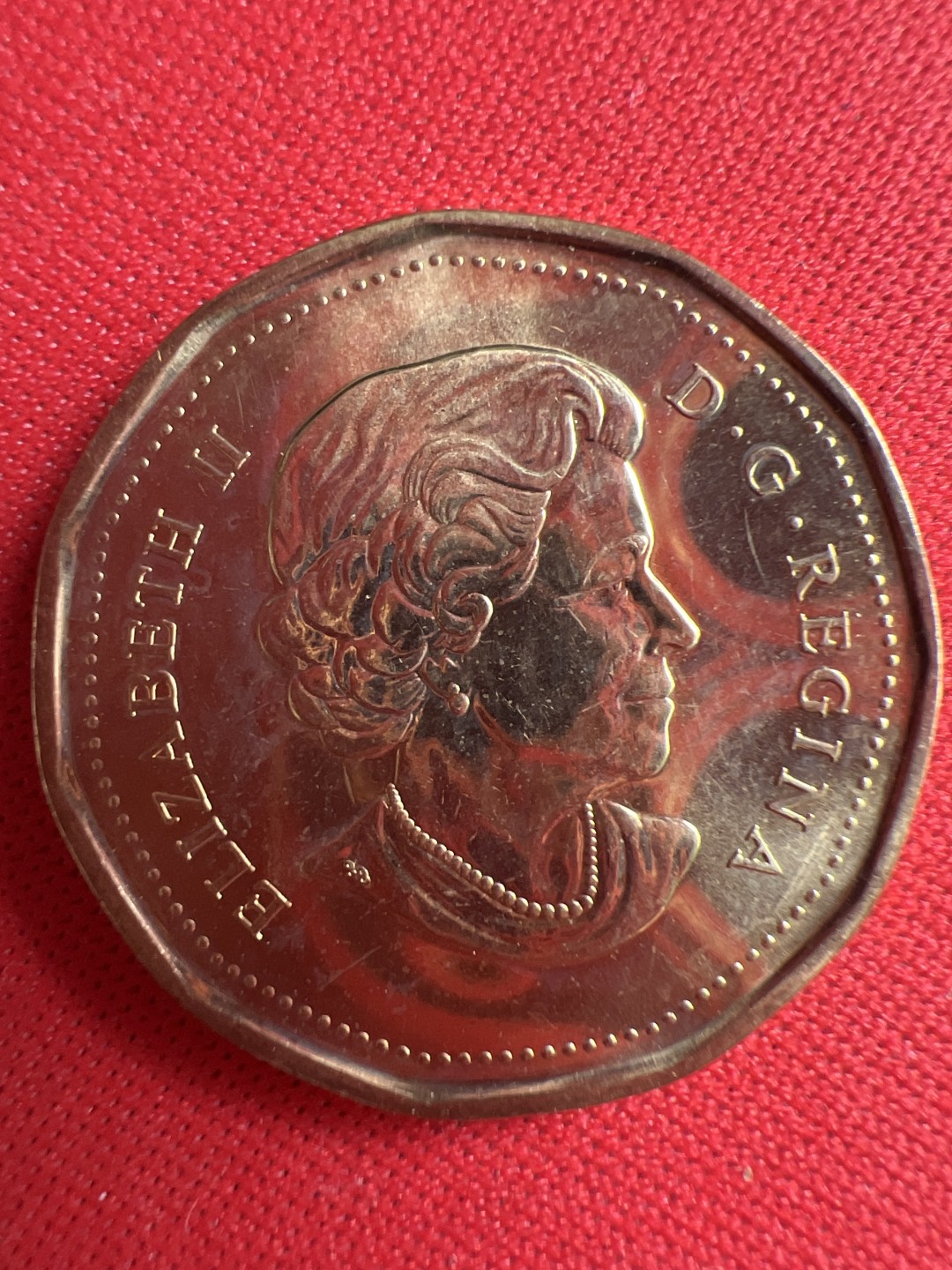 泡泡堂微拍第一 一 六幕硬币捡漏可累计专场👿👿，累计满二十元包邮，接受代拍业务 加拿大一元纪念币