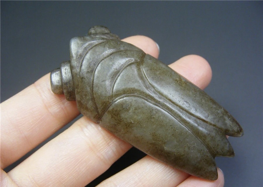 ｜冷门出品｜精选专拍·第贰拾壹场· 和田玉带沁圆雕大玉蝉