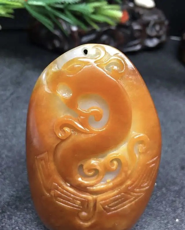 ｜冷门出品｜精选专拍·第贰拾壹场· 和田玉红沁仿古龙手把件｜尺寸70.8/43.0/15.1mm