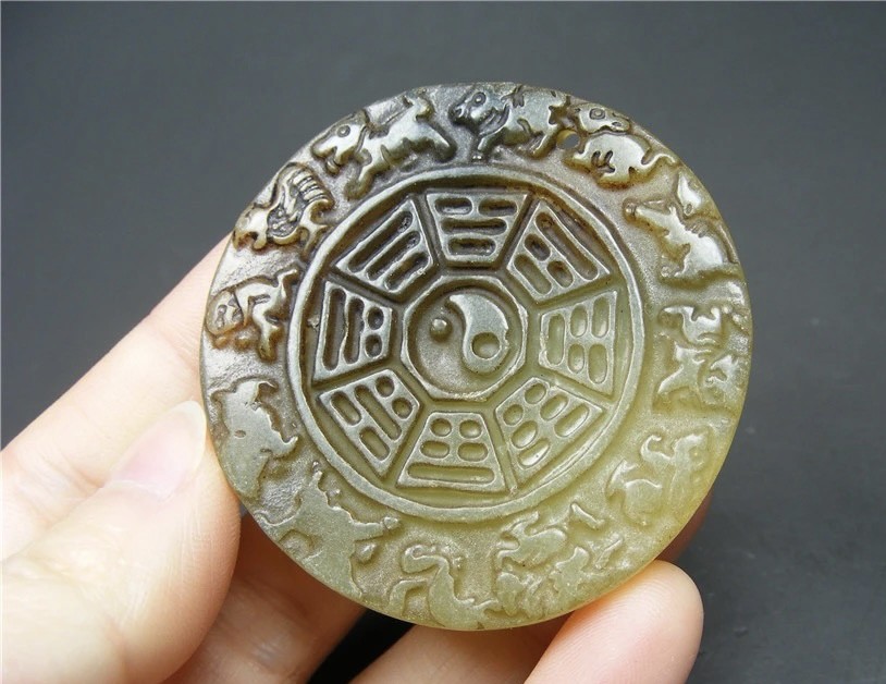 ｜冷门出品｜精选专拍·第贰拾壹场· 地方玉双面工凸起厚实浮雕圆雕十二生肖鼠大把件