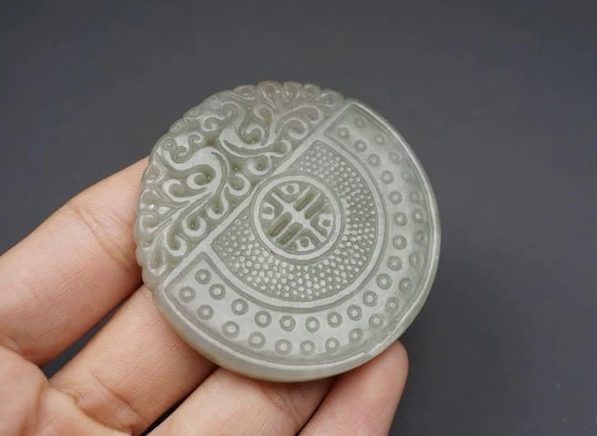 ｜冷门出品｜精选专拍·第贰拾壹场· 和田玉 团寿龙纹牌挂件