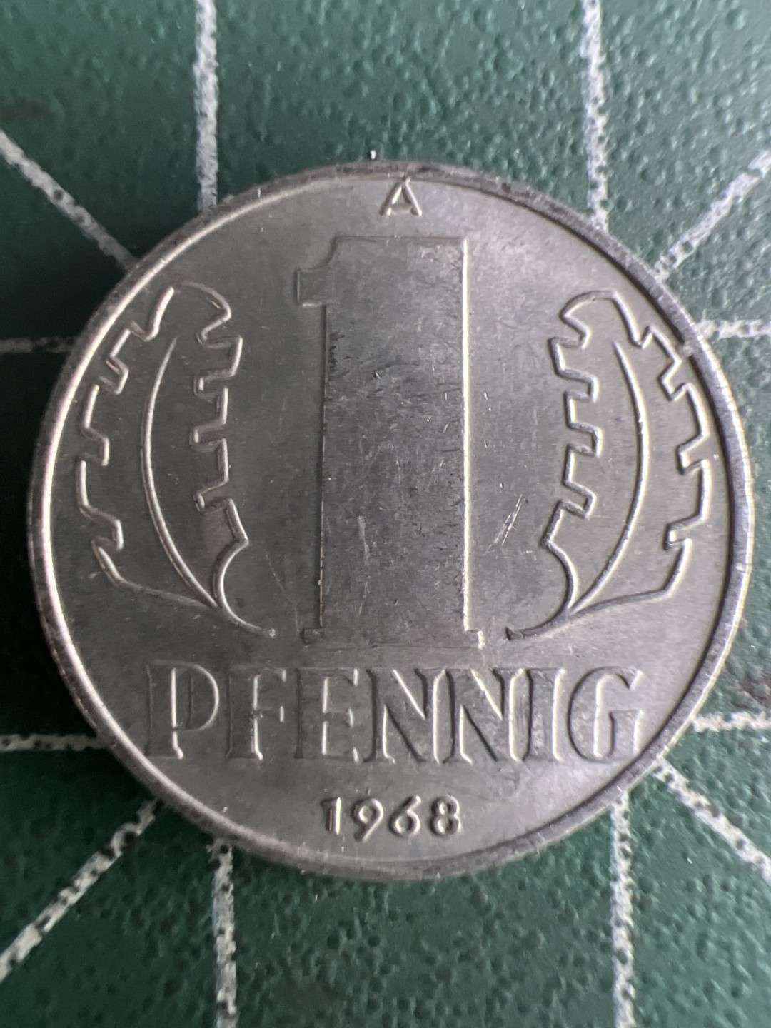 泡泡堂第273期  世界硬币 （无押金，捡漏，全场20包邮，偏远地区除外，接收代拍业务） 东德一芬尼