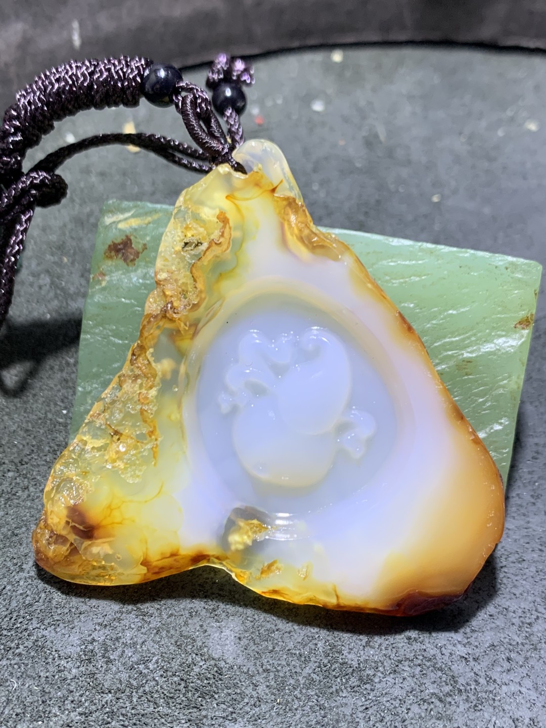 放福利！天然马达加斯加冰皮原皮玛瑙雕刻葫芦牌子一块