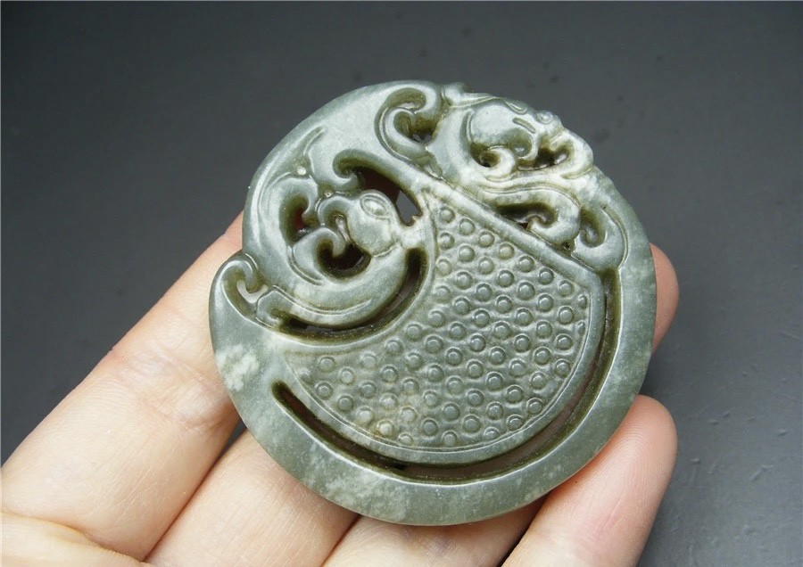 ｜冷门出品｜精选专拍·第贰拾壹场· 和田青白玉厚实双面工镂空乳钉纹龙凤呈祥大圆佩