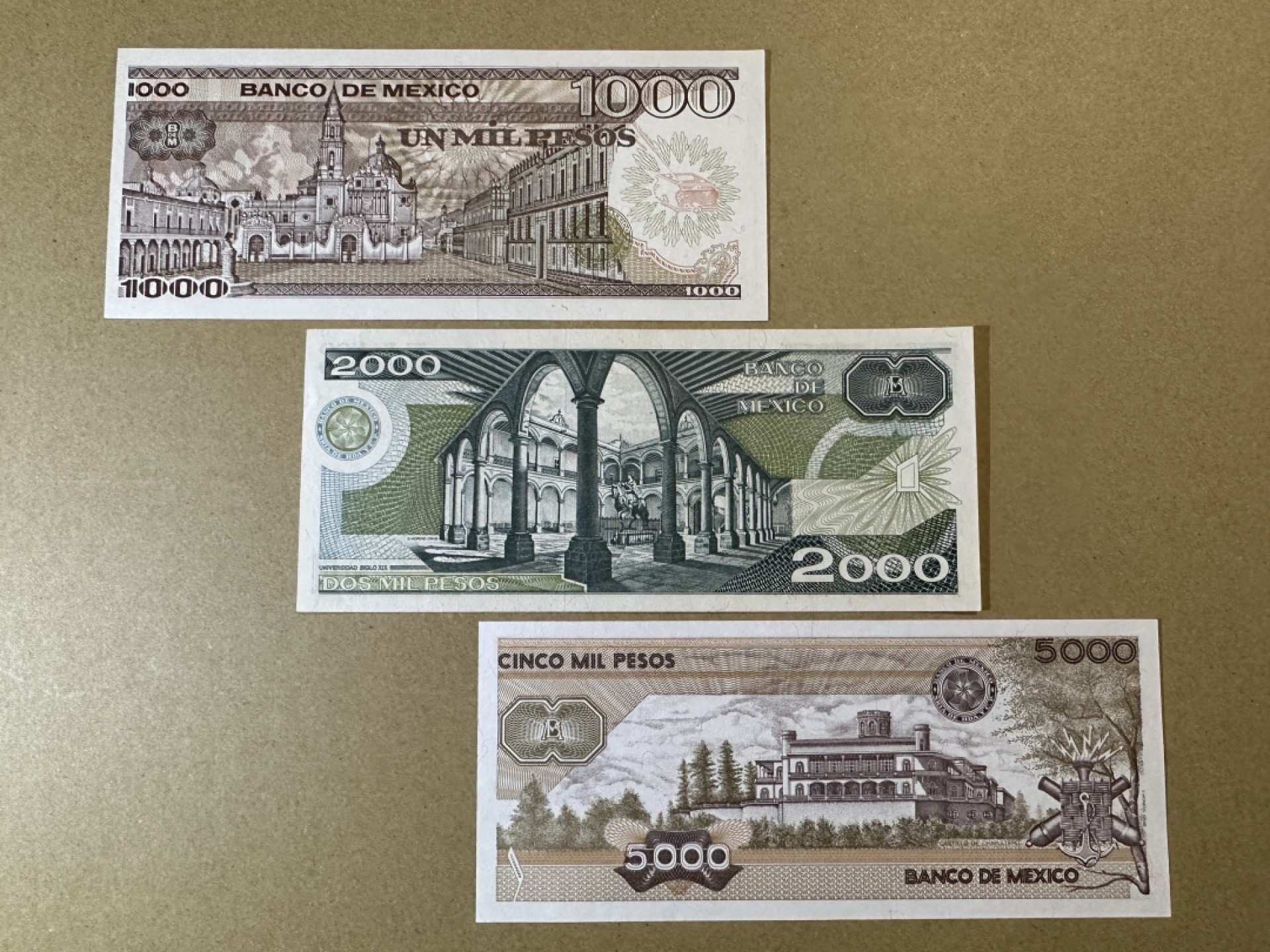 《张总收藏》96期——世界最佳纸币 墨西哥1000、2000、5000比索3张 UNC 1985年