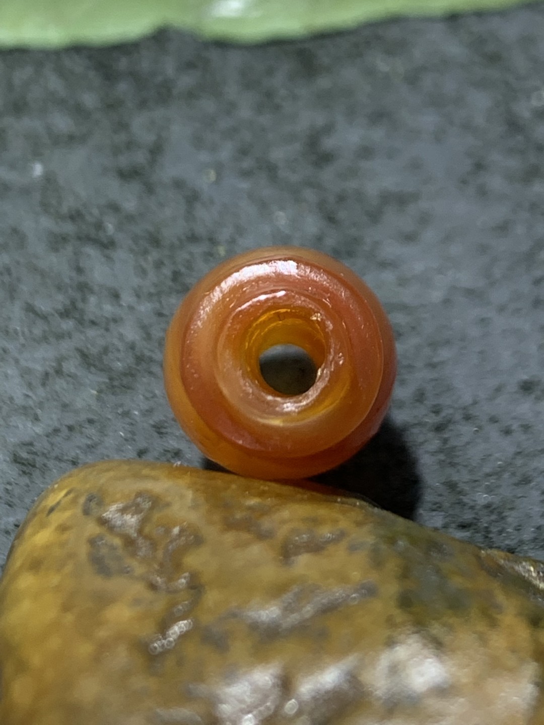 精美高玉化风化纹缠丝玛瑙灯笼珠一颗，