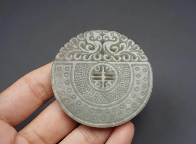｜冷门出品｜精选专拍·第贰拾壹场· 和田玉 团寿龙纹牌挂件