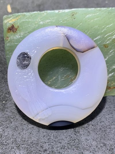 精美亚光高玉化海洋玉髓手工俏色巧雕喜鹊公主环挂件一个！ - 精美亚光高玉化海洋玉髓手工俏色巧雕喜鹊公主环挂件一个！