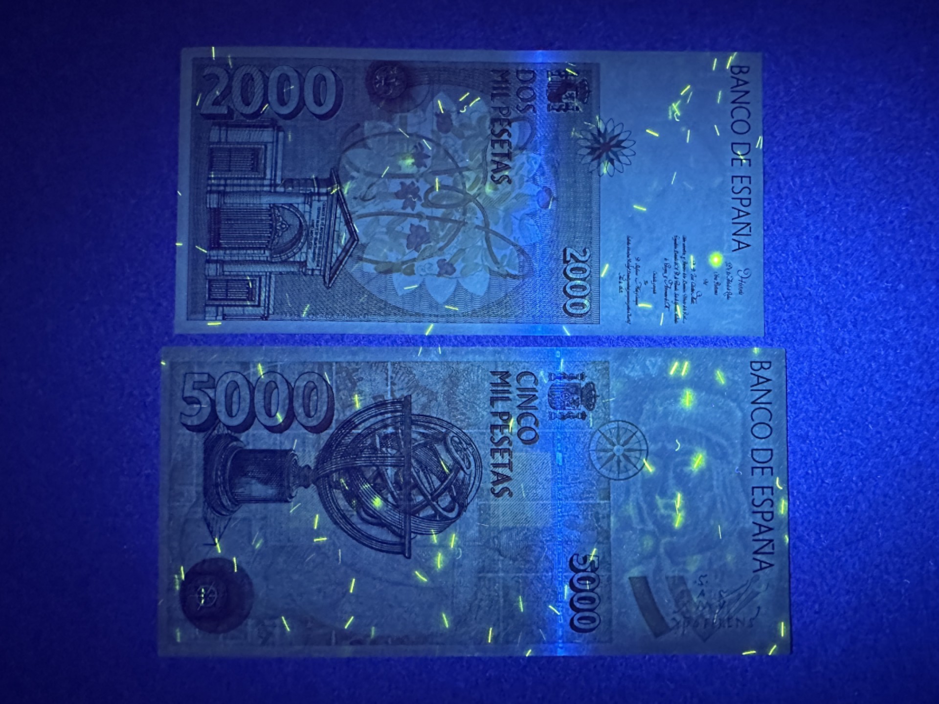 《张总收藏》96期——世界最佳纸币 西班牙2000、5000比塞塔2张 UNC 末版