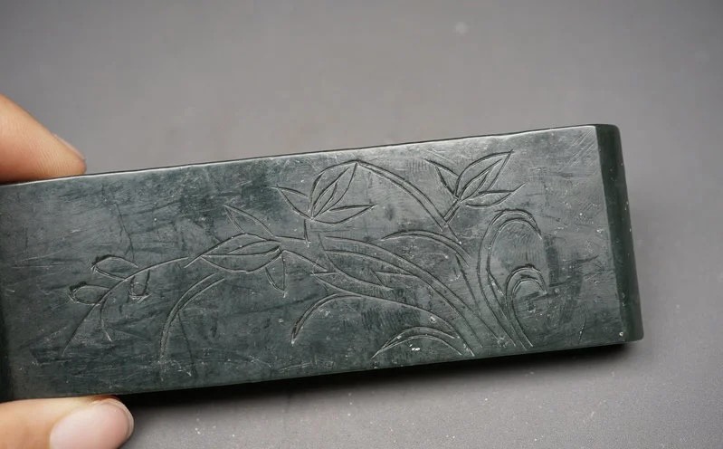 ｜冷门出品｜精选专拍·第贰拾贰场· 和田玉 花卉纹墨床 底座