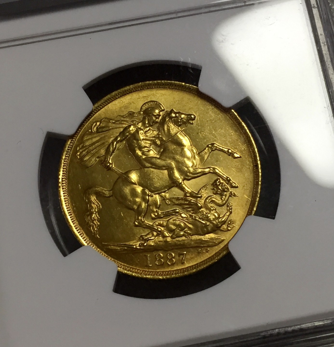 方圆集藏首期专场 NGCMS61分英国1887年维多利亚2索维林 2金榜马剑金币