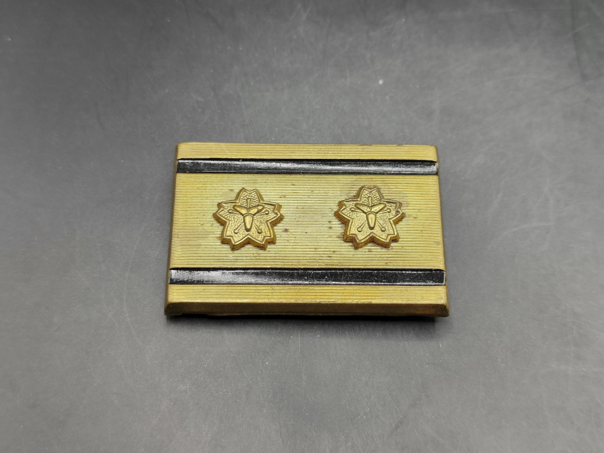 全场0元起拍 第44期 咸鱼国勋章拍卖专场 4月5日（周三）下午6：00开始 日本消防团副团长胸口阶级章